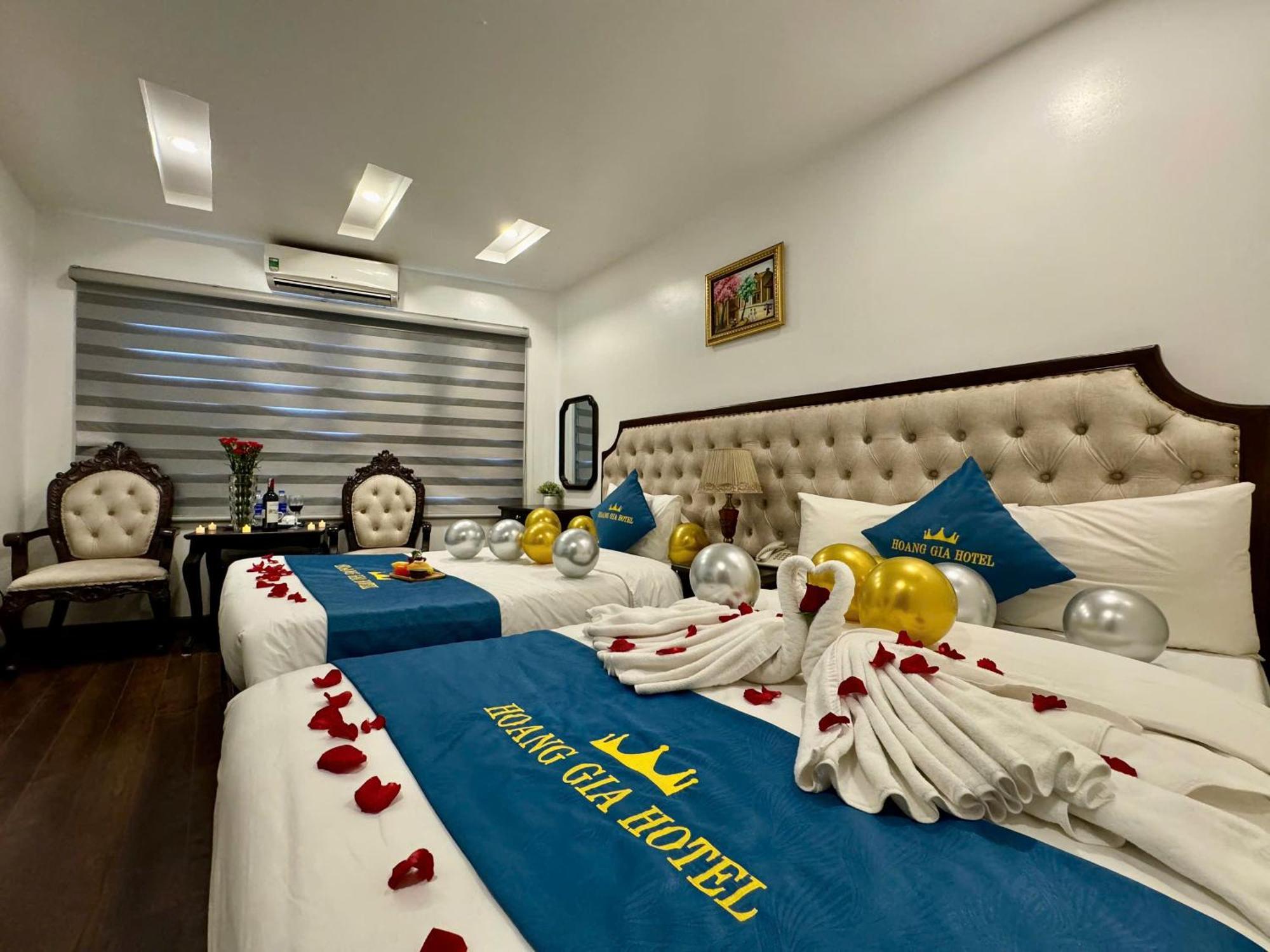 Hoang Gia Hotel Nhan Hoa Hanoi Exterior photo