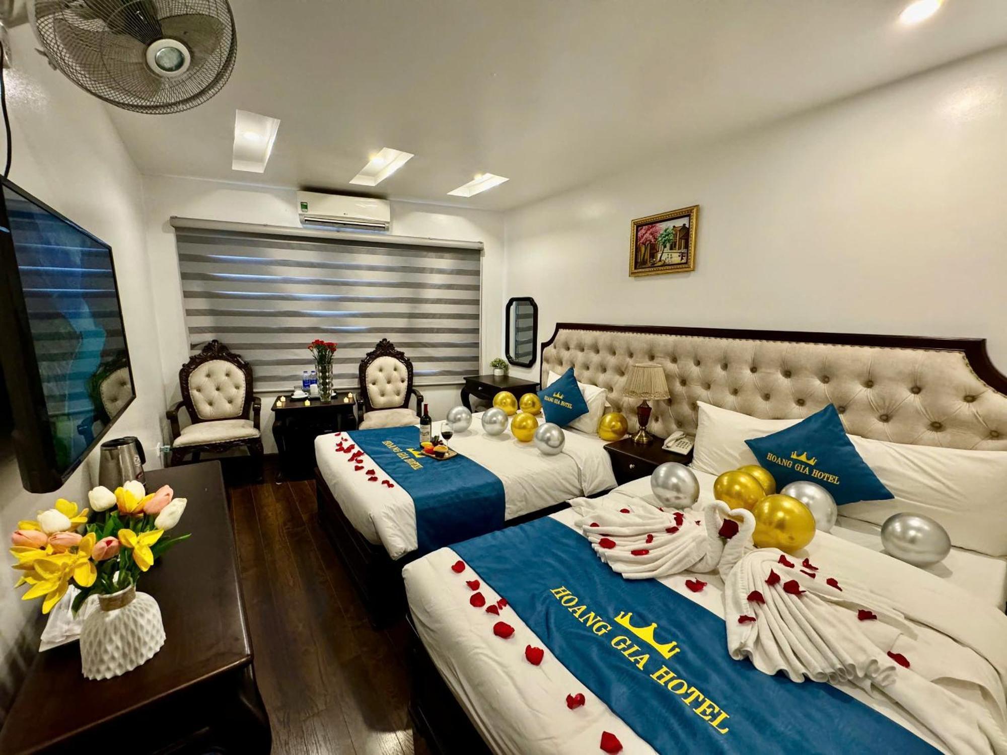 Hoang Gia Hotel Nhan Hoa Hanoi Exterior photo