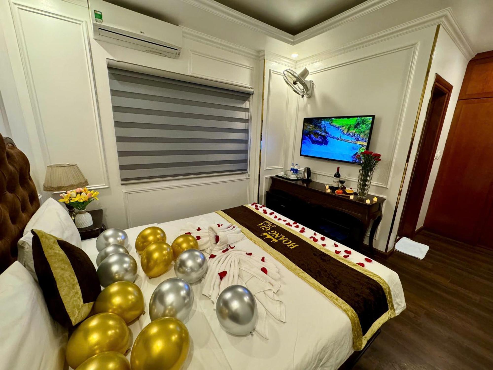 Hoang Gia Hotel Nhan Hoa Hanoi Exterior photo
