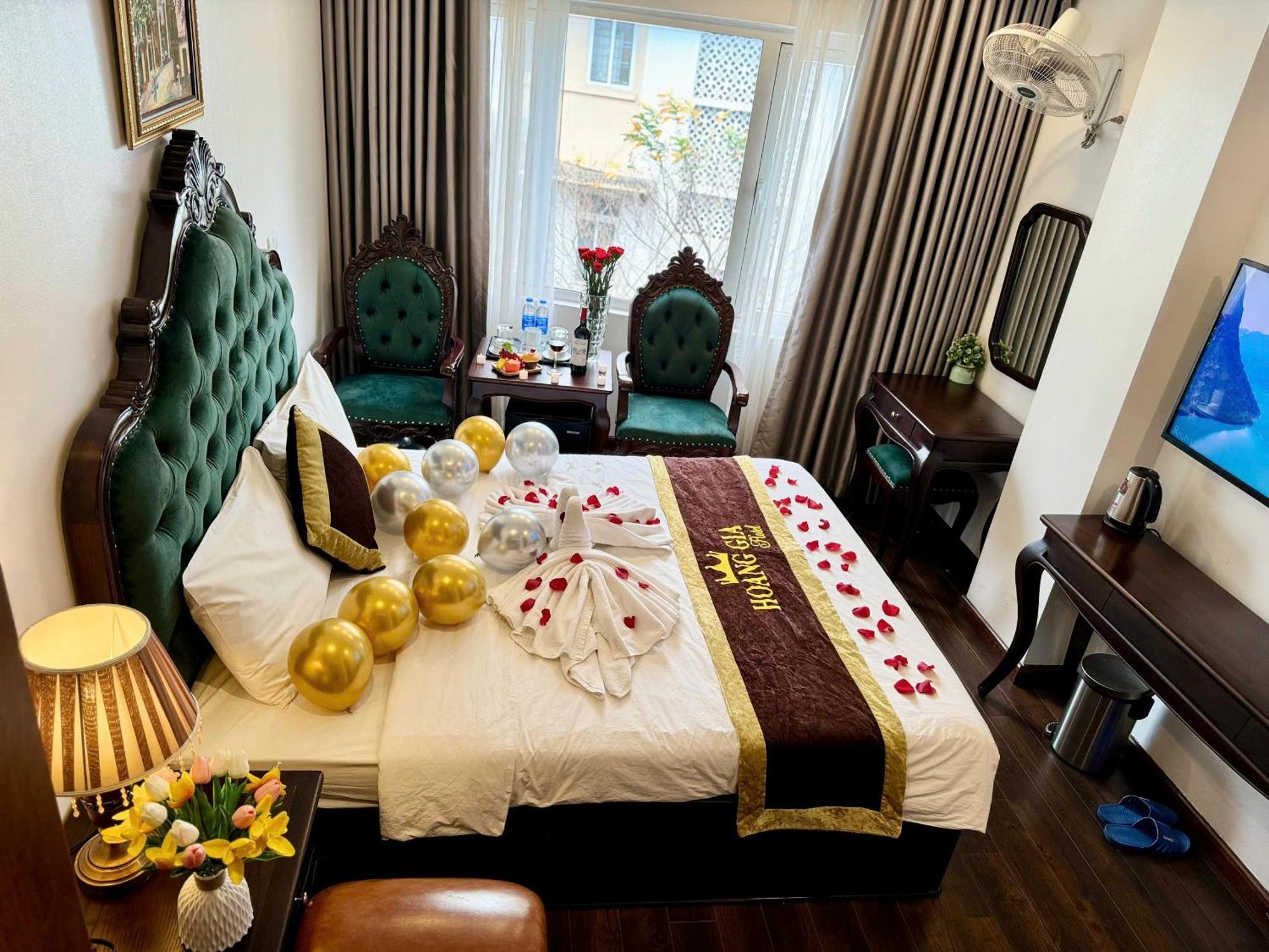 Hoang Gia Hotel Nhan Hoa Hanoi Exterior photo
