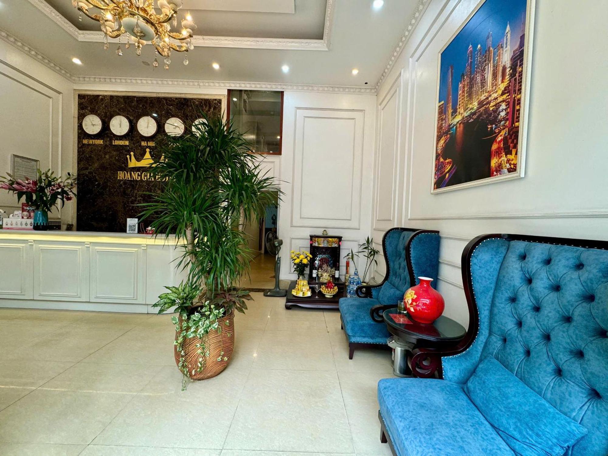 Hoang Gia Hotel Nhan Hoa Hanoi Exterior photo