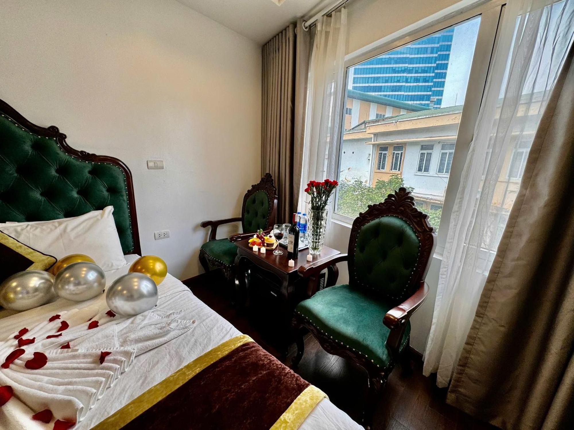 Hoang Gia Hotel Nhan Hoa Hanoi Exterior photo